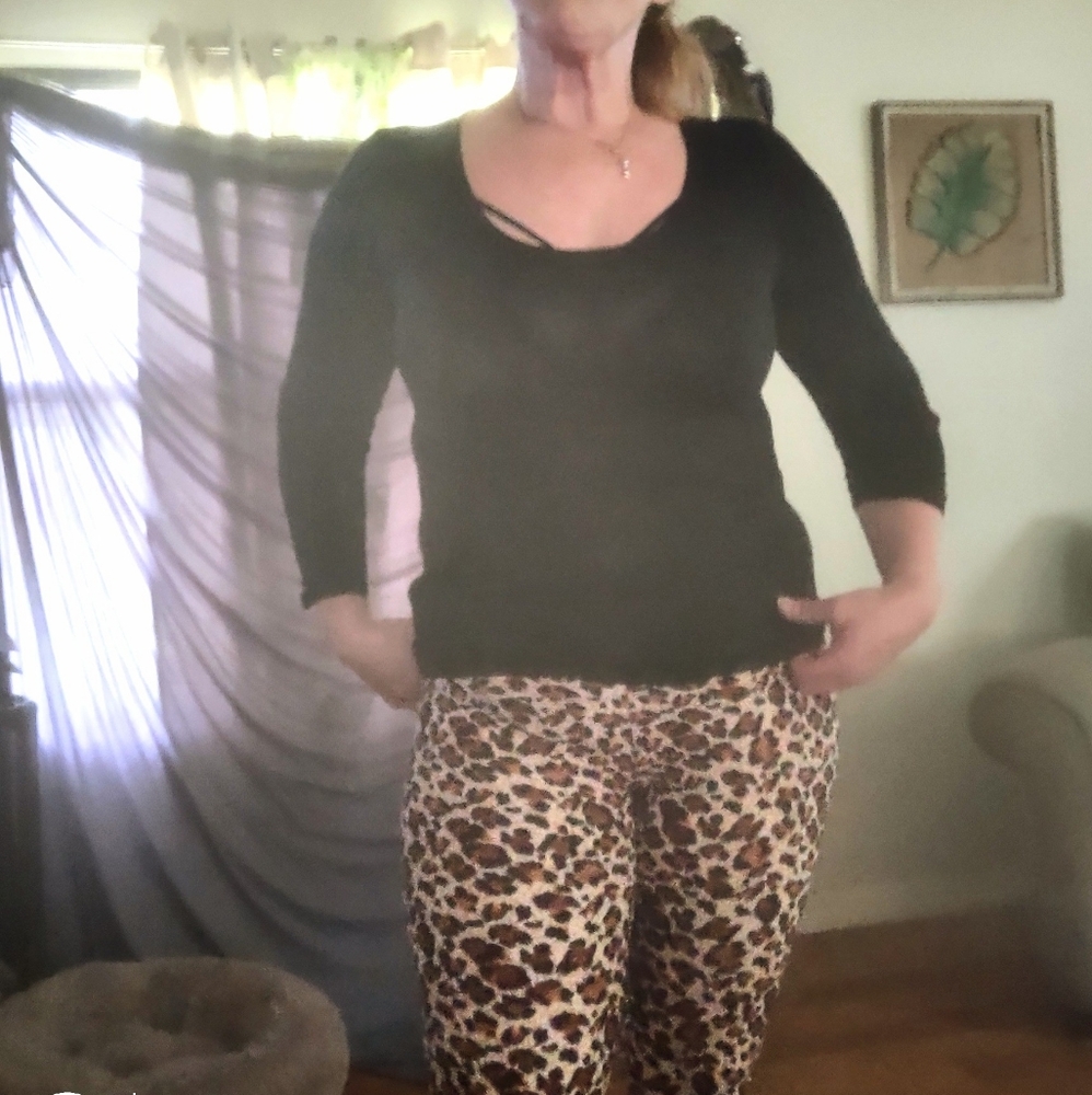Women's cheetah print leggings - Picture 6 of 7